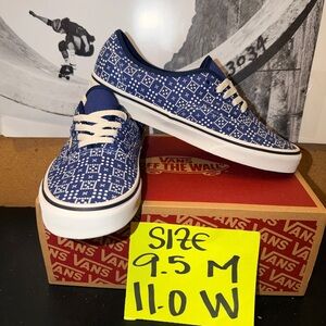Vans Authentic sz 9.5 Men 11.0 Woman